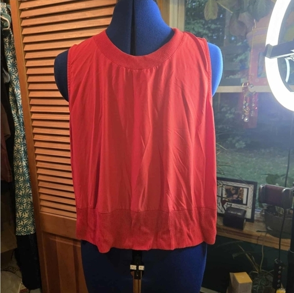 Athleta Red Sleeveless Tank Crop Top For Women Large Petite - Picture 4 of 4